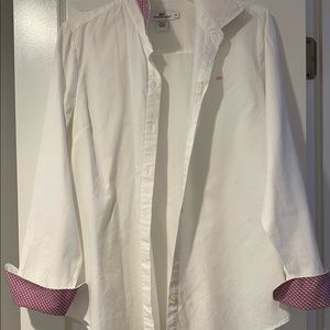 Vineyard Vines Button Down Shirt with Collar & Cuff Accent
